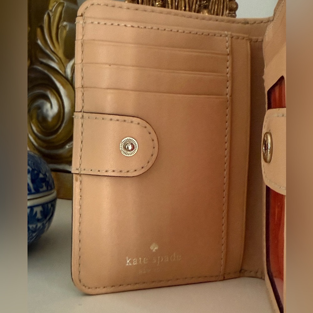 Kate Spade Wallet - Picture 10 of 15